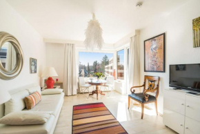 Ferienwohnung-mit-Balkon-sonnig-4-Stock-Schwimmbad-Sauna-inklusive-100m-zum-Strand, Timmendorfer Strand